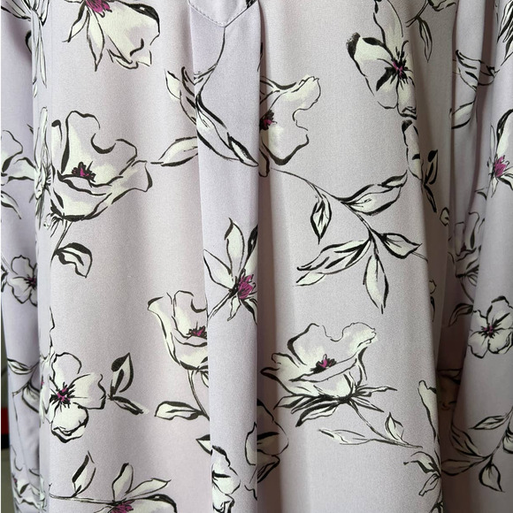 Apt. 9 Women's Tunic Blouse Size XL in Purple w/Black and White Floral Print - Picture 2 of 6